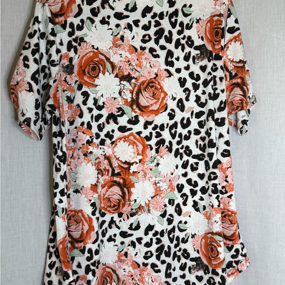 LuLaRoe Multicolor Patterned MorganTop - Picture 2 of 4